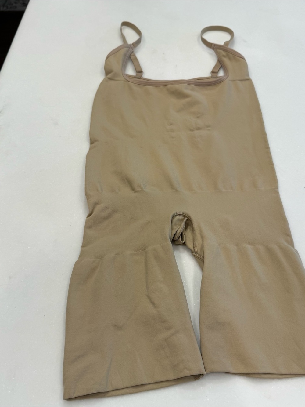 SKIMS Body Core Sculpt Back Smoothing Open Bust Mid Thigh Bodysuit Sz M
